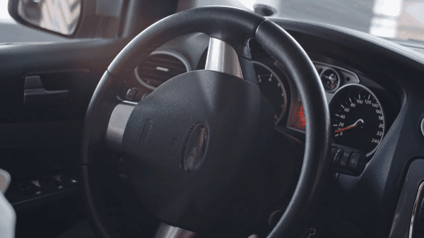hand-to-hand-steering