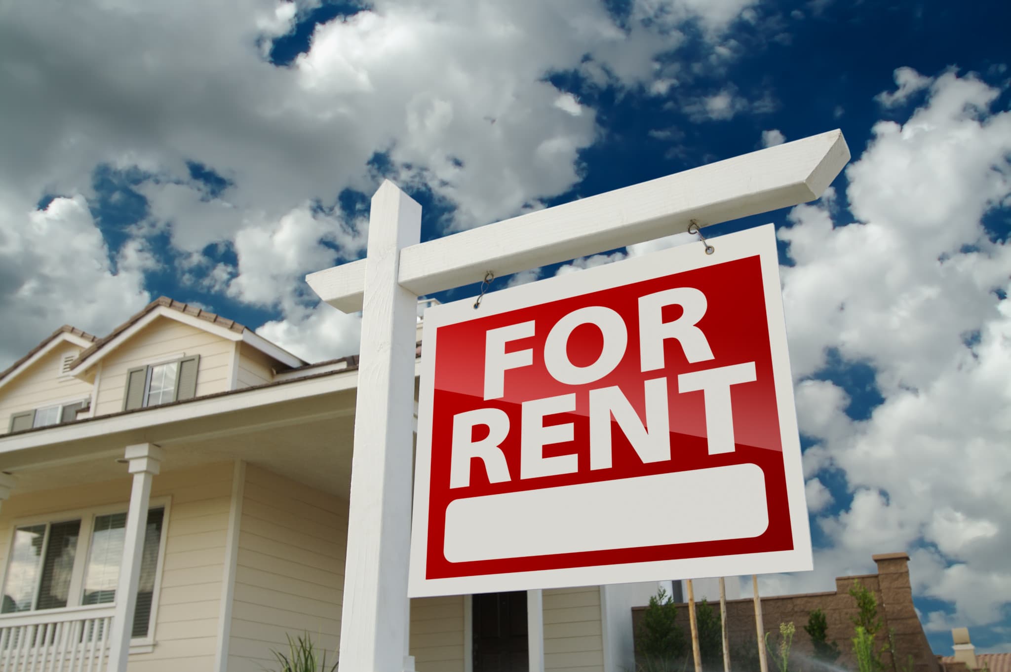 For Rent sign in front of a rental building, used to illustrate how insurers evaluate theft risk in rental properties page