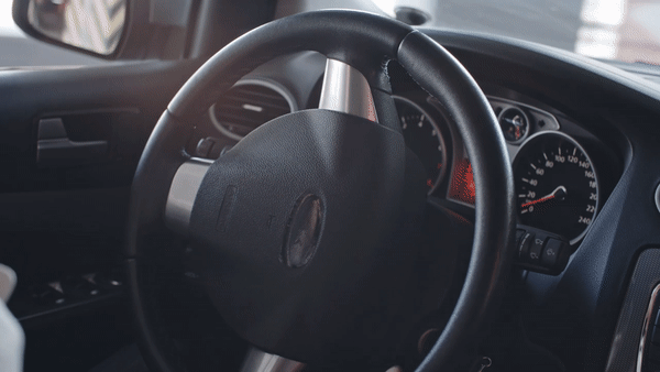 hand-to-hand-steering