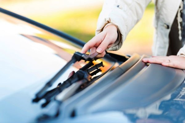 how-to-replace-wiper-blades-post